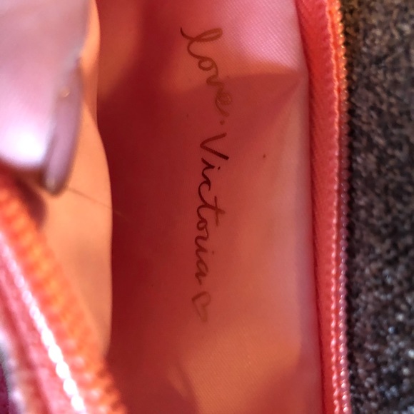 🌞 NWT Victoria Secrets Cosmetic Beach Bum 🌞 - Picture 8 of 8